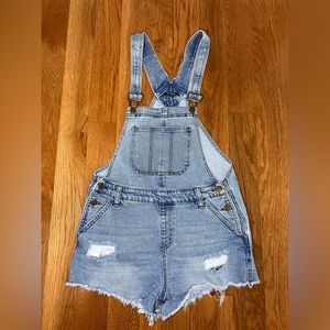 Light wash denim short overalls